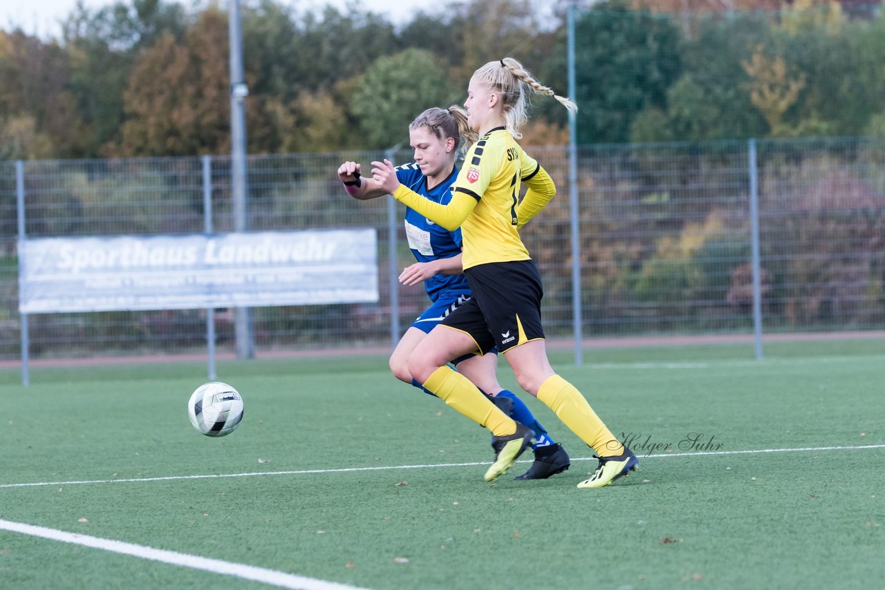 Bild 218 - F SSC Hagen Ahrensburg - SV Frisia 03 Risum-Lindholm : Ergebnis: 2:0